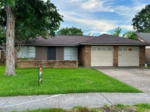 Building Photo - 3216 Edmonton Dr