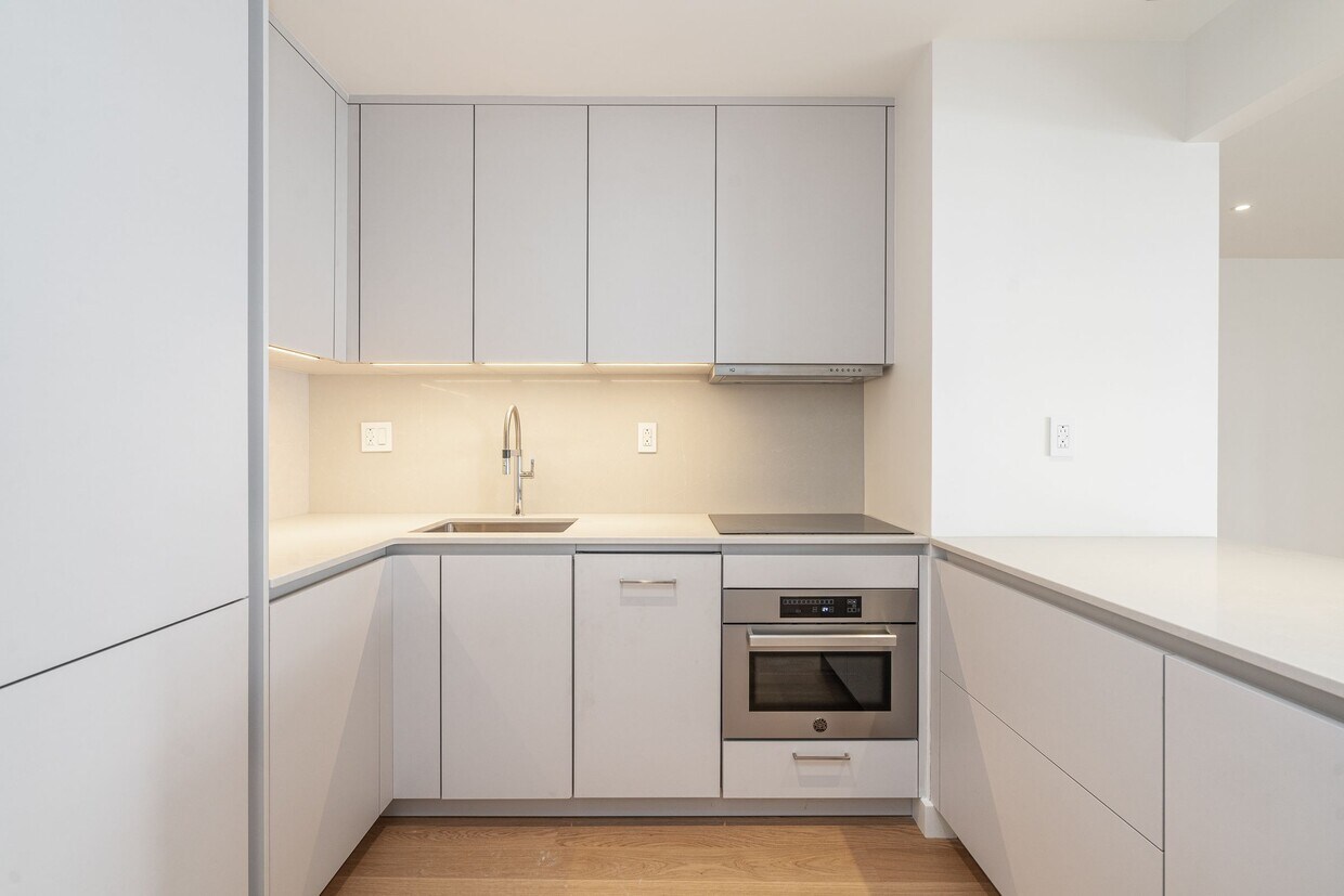 Foto principal - 321 E 22nd St