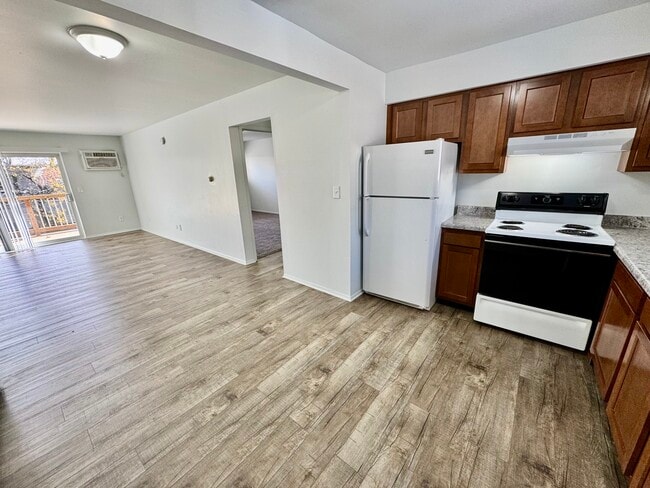 Foto del edificio - 1100 W Michigan Ave