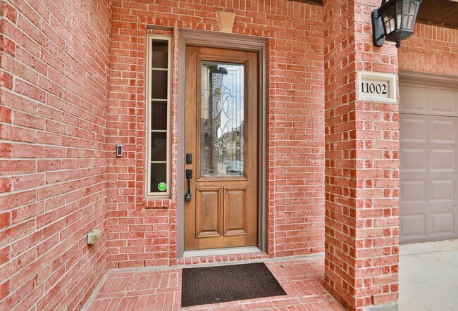 Foto del edificio - 11002 Upland Forest Dr