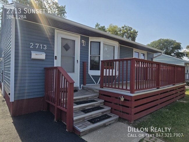 Building Photo - 2713 Sunset Ave