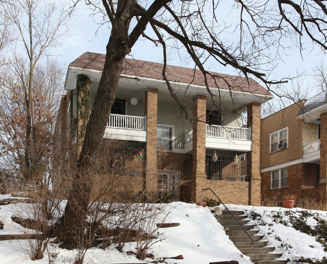 Building Photo - 3911 Holmes St