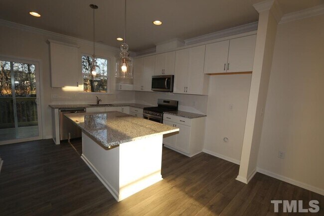 Building Photo - 1046 Diamond Dove Ln