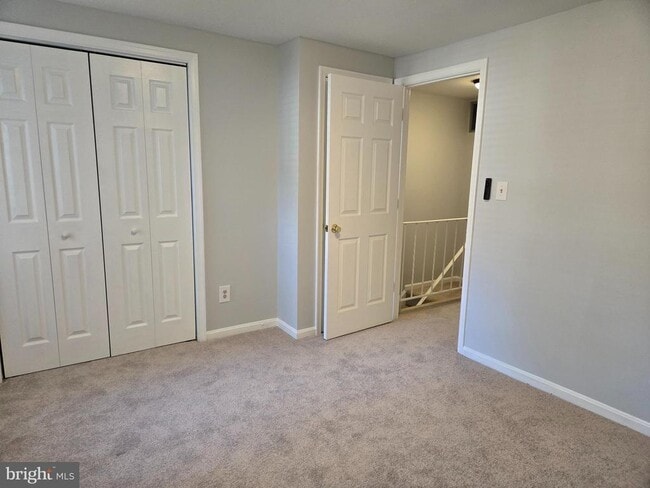 Building Photo - 20535 Strath Haven Dr