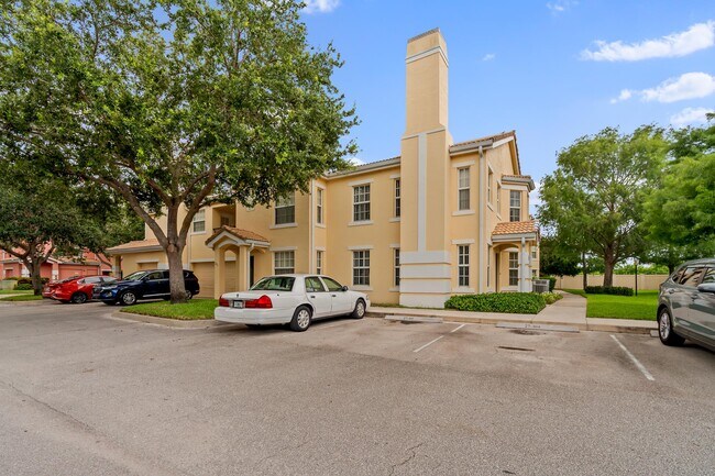 Foto del edificio - 152 SW Peacock Blvd