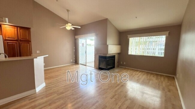 Foto del edificio - 1515 Elegante Ct