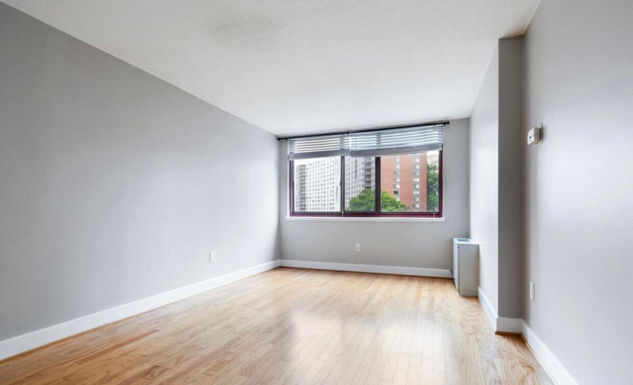 1220 Blair Mill Rd Unit 300, Silver Spring, MD 20910 Condo for Rent