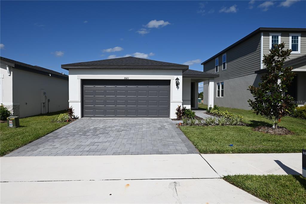 Foto principal - 5521 Clove Row