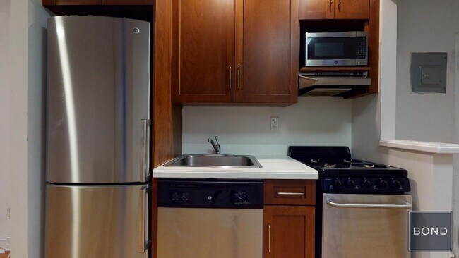 Foto del edificio - 217 E 84th St