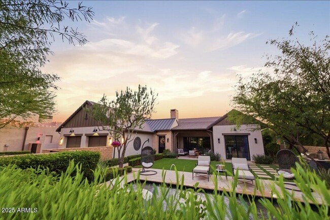 Foto del edificio - 10203 E Camelot Ct