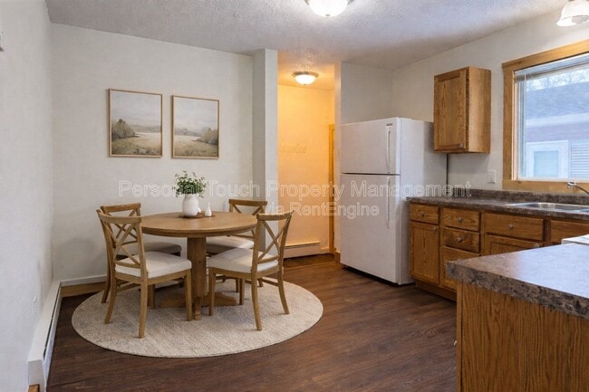 Foto del edificio - 611 2nd Ave W