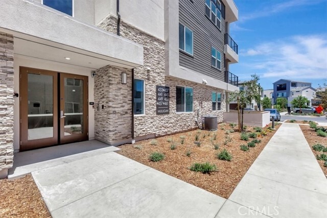 Building Photo - 441 Mulligan