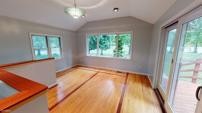 Foto del edificio - 3 br, 3 bath House - 4545 Carpenter Rd