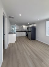 Building Photo - 39 Schofield St