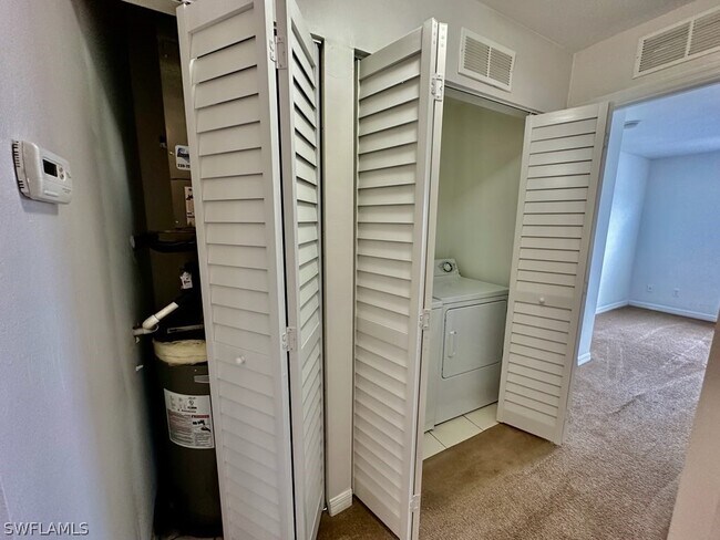 Building Photo - 3614 Pine Oak Cir