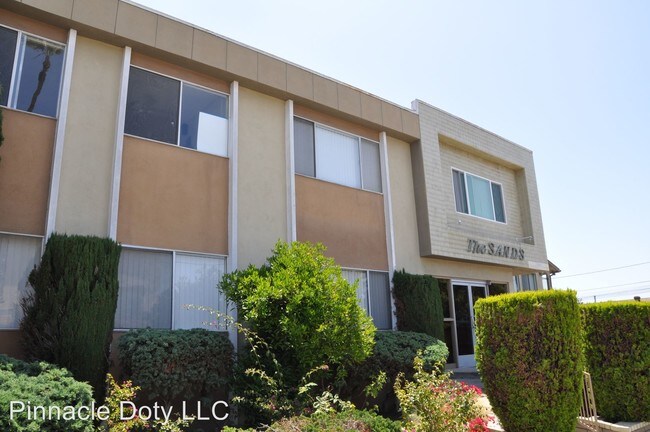 Foto del edificio - 13414 Doty Ave