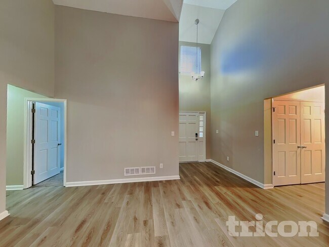 Foto del edificio - 1897 Falls Cove