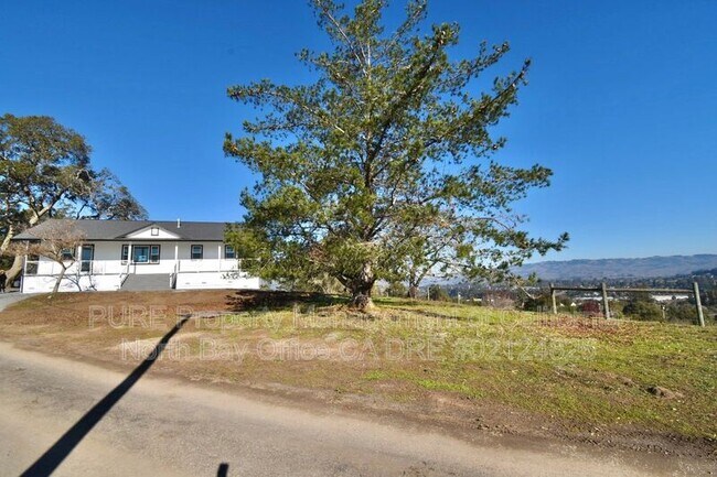 Foto del edificio - 510 Fairview Ct