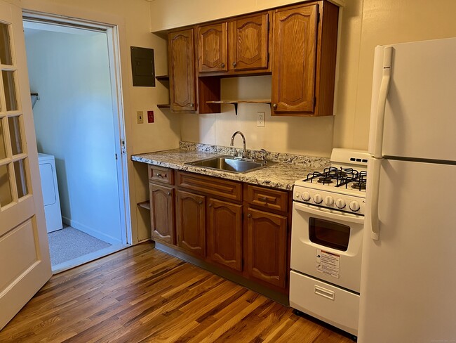 Building Photo - 55 Greenlawn Dr