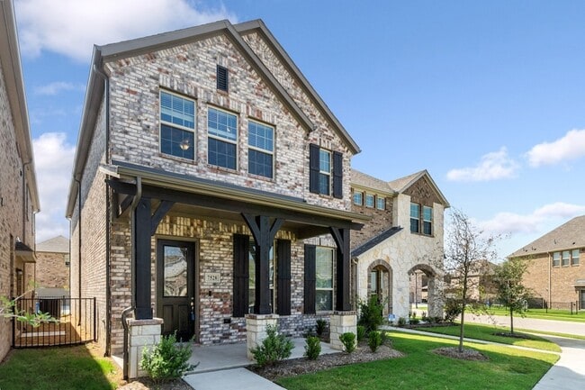 Building Photo - 7528 Redondo Dr