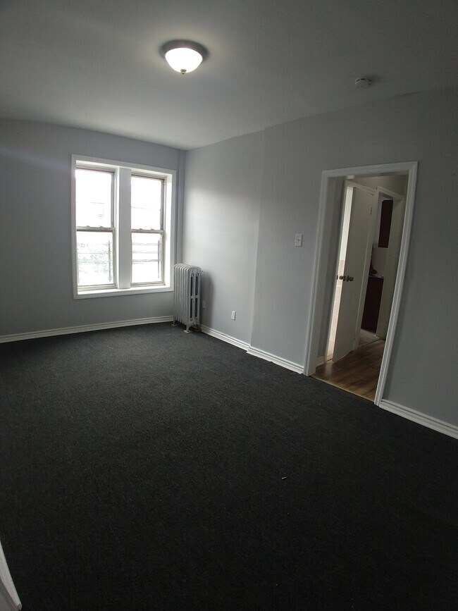 Building Photo - 558 Ralph Ave