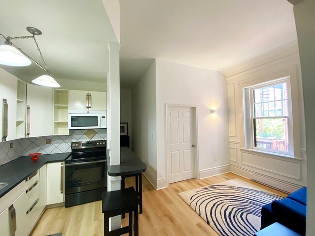 Living room - 300 Robert St