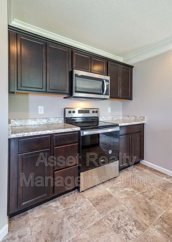 Foto del edificio - 5804 Rain Cloud Rd