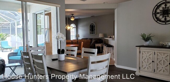 Foto del edificio - 3 br, 2 bath House - 8436 Rockwell Avenue ...