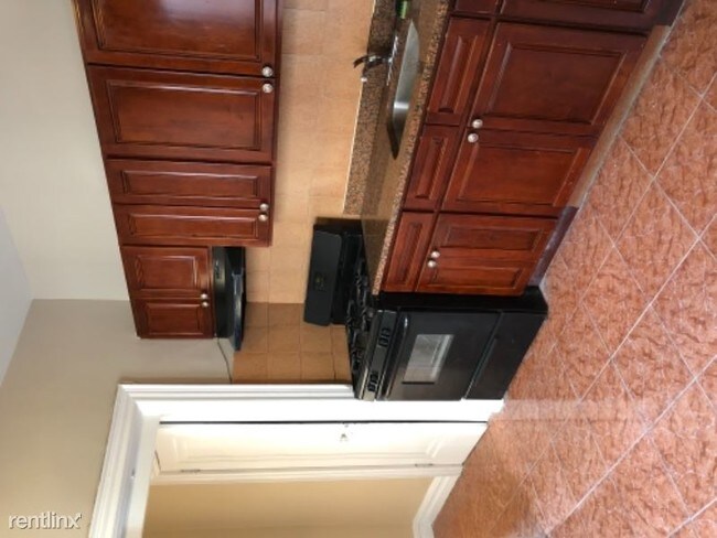 Foto del edificio - 4 br, 1 bath Apartment - 4415 4th Ave