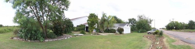 Building Photo - 19349 Landrum Park Rd
