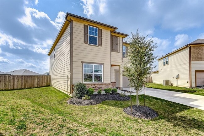 Building Photo - 1009 Pitch Pne Ct