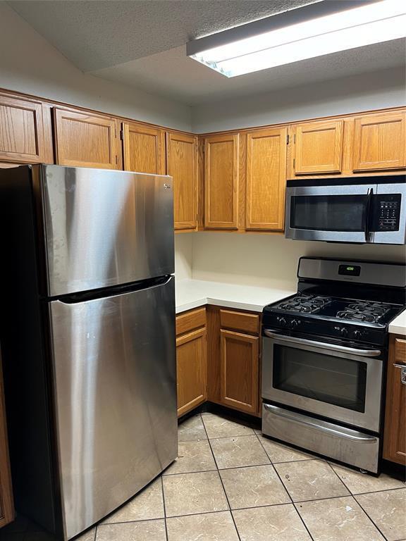 Building Photo - 11901 Swearingen Dr