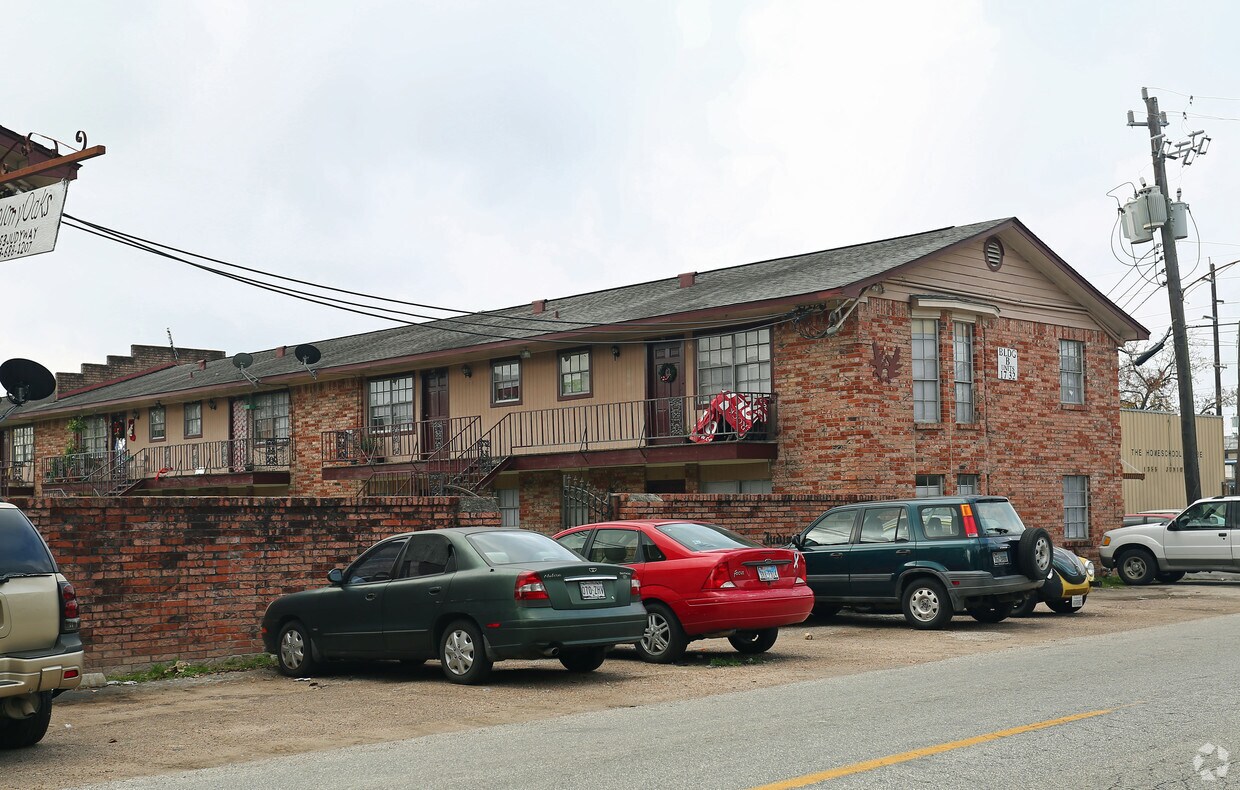 Foto del edificio - Colony Oaks