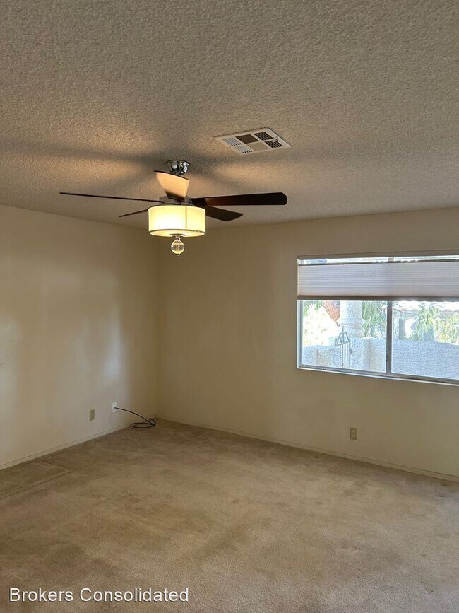 Building Photo - 2 br, 2 bath House - 421 Mesa Blvd #201