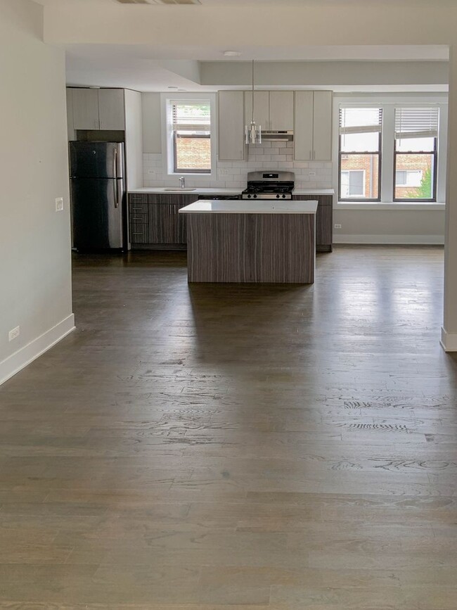 Foto del edificio - 2620 N Rockwell St