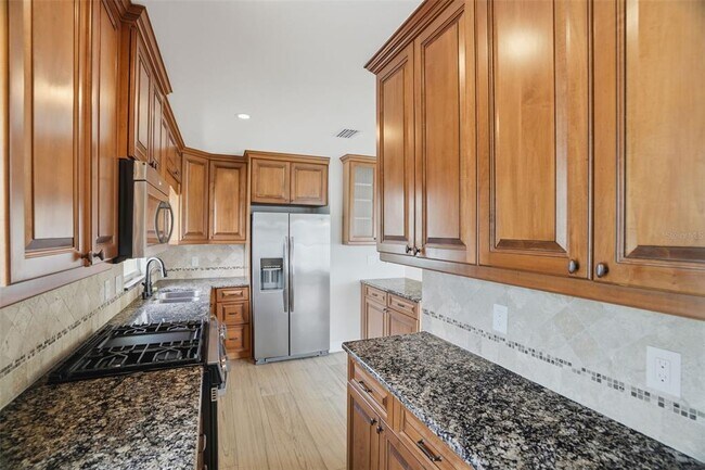 Building Photo - 4436 Floramar Terrace