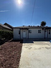 Building Photo - 1327 W 89th St