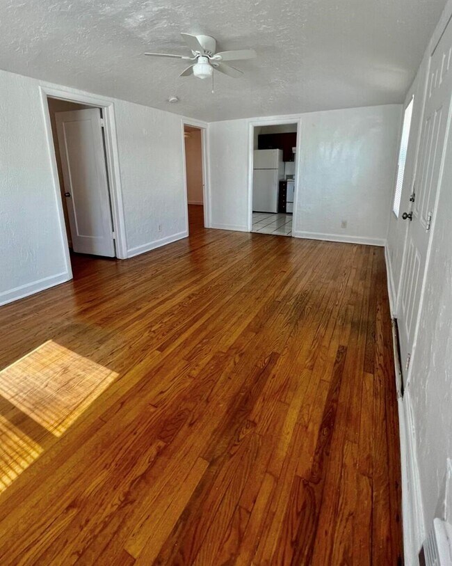 Building Photo - 310 Walton Blvd