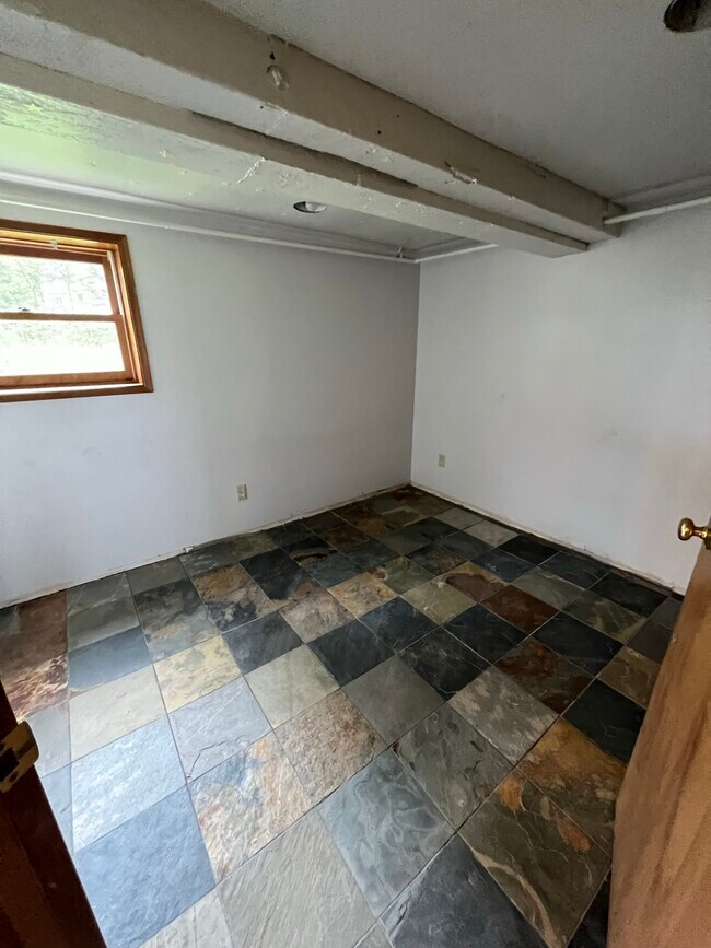 Foto del edificio - 8335 N Tongass Hwy