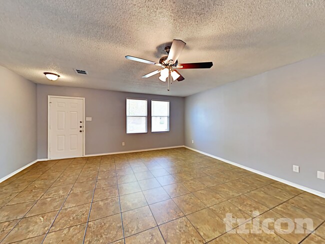 Foto del edificio - 2147 Edgewood Dr