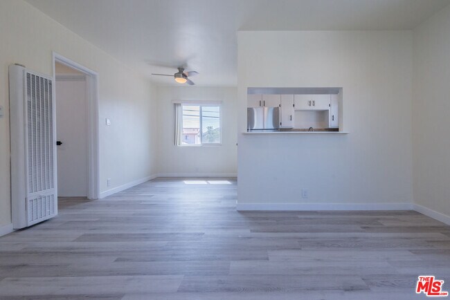 Foto del edificio - 2107 Pullman Ln