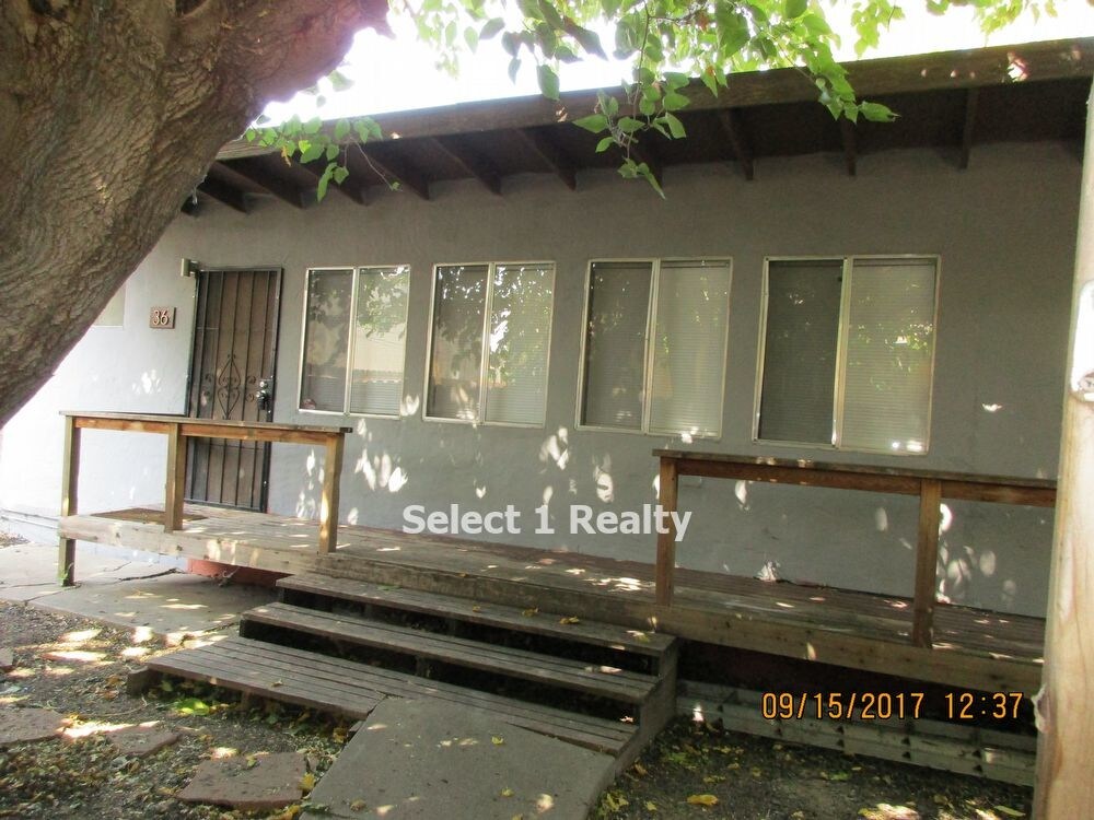 Primary Photo - 36 Lorraine Ave