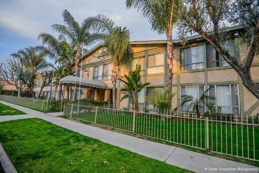 Primary Photo - 6736 Cleon Ave