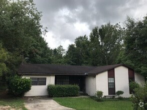 Building Photo - 5521 Westview Ln