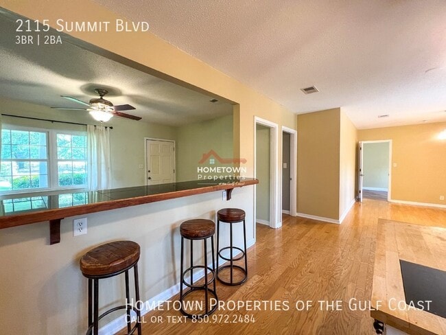 Building Photo - 2115 Summit Blvd