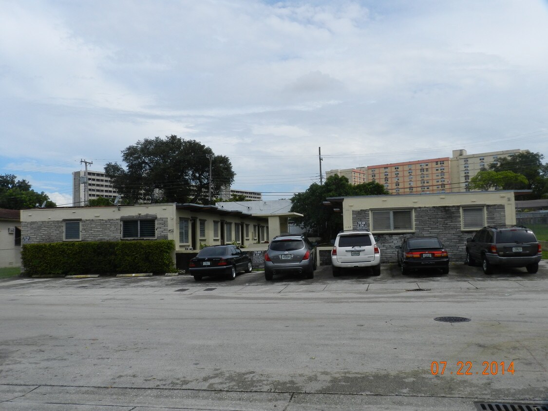 Building Photo - 1329 NW 6th St