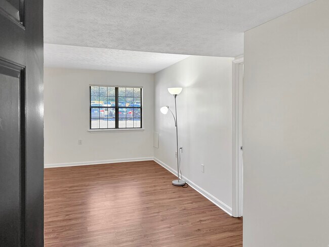 Foto del edificio - 475 Mount Vernon Hwy NE