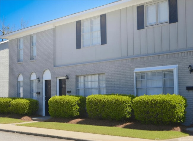 Building Photo - Foxwood Apartment Townhomes