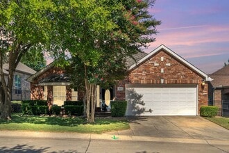 Building Photo - 967 Winged Foot Dr