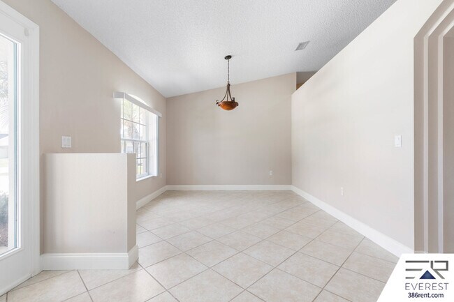 Building Photo - 59 Riverina Dr